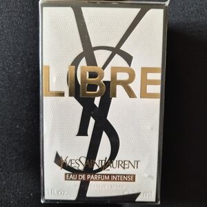 Yves Saint Laurent Libre Eau de Parfum Intense - White & Gold Box